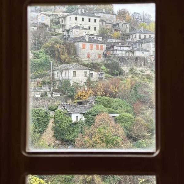 The restaurant "Takis' place" has moved to a new, beautiful village in Zagori: Vitsa! We look forward to seeing you there!